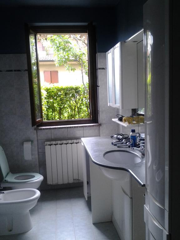 Villetta Rossini Appartamento Da Condividere Con Me Luciano Servizio Ospiti Taxi Driver Navetta No Wifi 2 Camera Da Letto Per 5 Persone Valbrembo エクステリア 写真