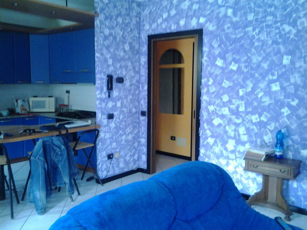 Villetta Rossini Appartamento Da Condividere Con Me Luciano Servizio Ospiti Taxi Driver Navetta No Wifi 2 Camera Da Letto Per 5 Persone Valbrembo エクステリア 写真